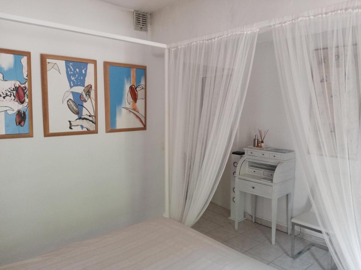 Au Mas Saint Pierre Hotel Pignans Eksteriør billede