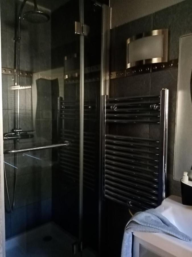Au Mas Saint Pierre Hotel Pignans Eksteriør billede